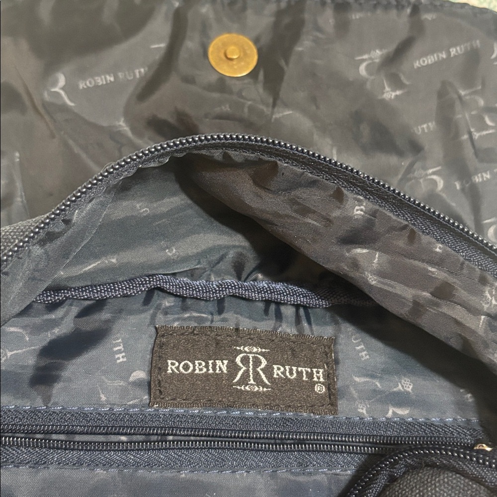 Robin Ruth Cotton Messenger Bag w/ organizational compartments - Picture 5 of 9